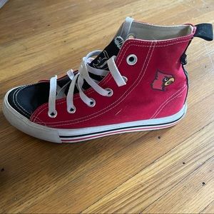 University of Louisville SKICKS, size 6, good condition